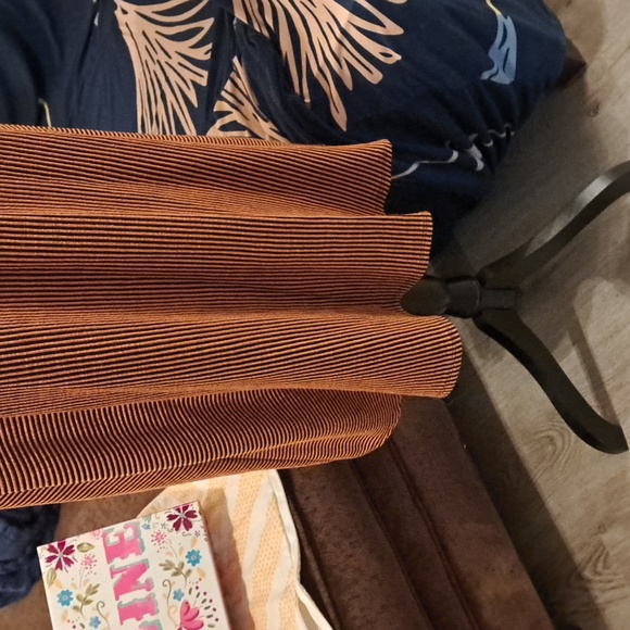 VELVET TORCH MIDI DRESS - Picture 4 of 9